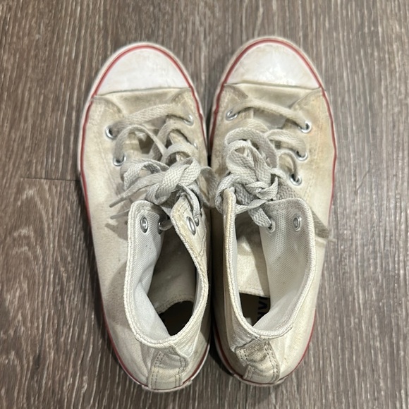 Kids High-Top Converse/Chuck Taylors - Picture 6 of 6